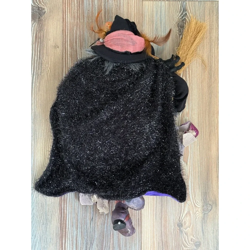 Adorable Witch w Bat chair, book of spells Cat,broomstick Poseable. 22